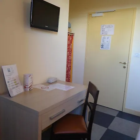 Hotel Estuaire 2*